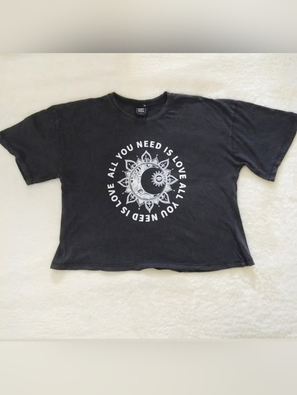 The Riot Queen All You Need Is Love Graphic Cropped Tee XL
